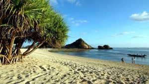 Raja Arab Saudi Akan Investasi Pariwisata di Pantai Mandalika Lombok