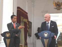 Presiden FIFA Melakukan Pertemuan Dengan Joko Widodo