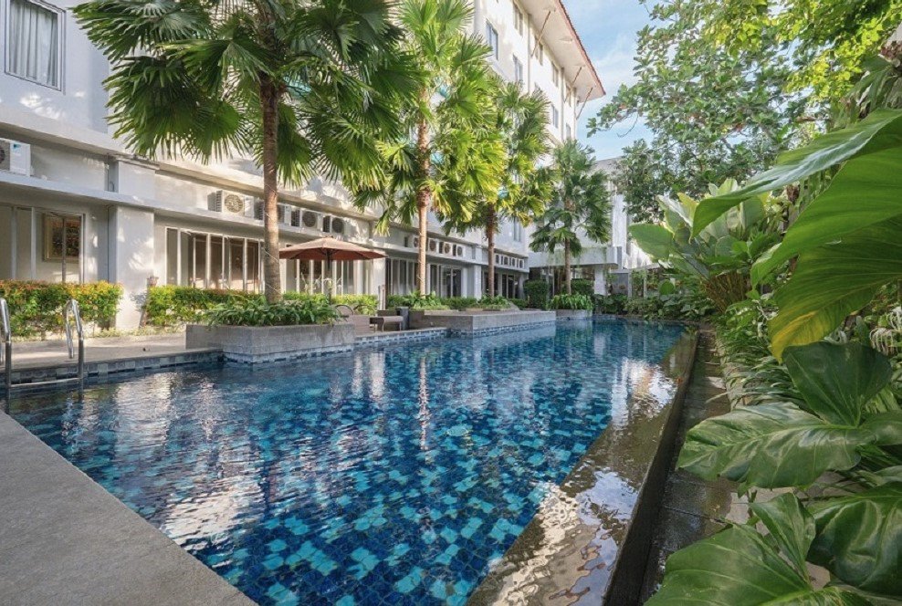 Kolam Renang Outdor Hotel Burza Yogyakarta