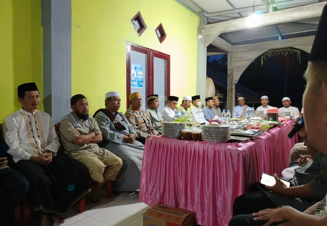Bupati Bolmut Bersama Masyarakat Kecamatan Sangkub