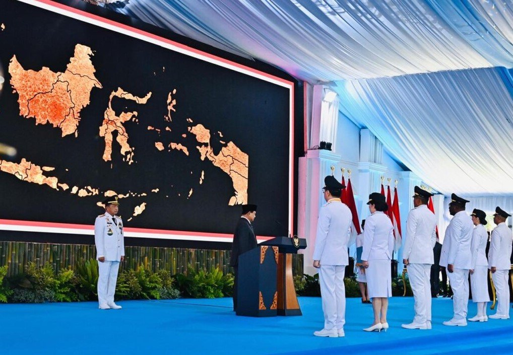 Presiden Prabowo Lantik Sirajudin-Aditya Bersama 961 Kepala Daerah di Istana Negara