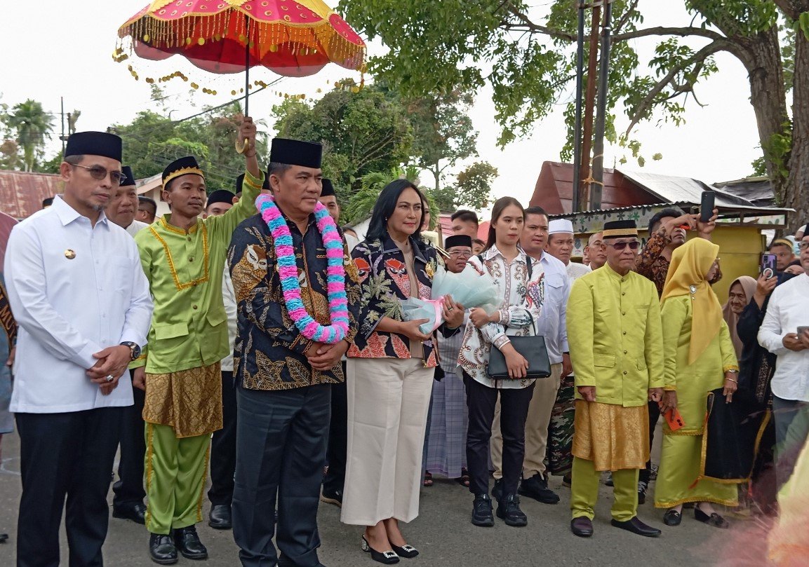 Penjemputan Adat