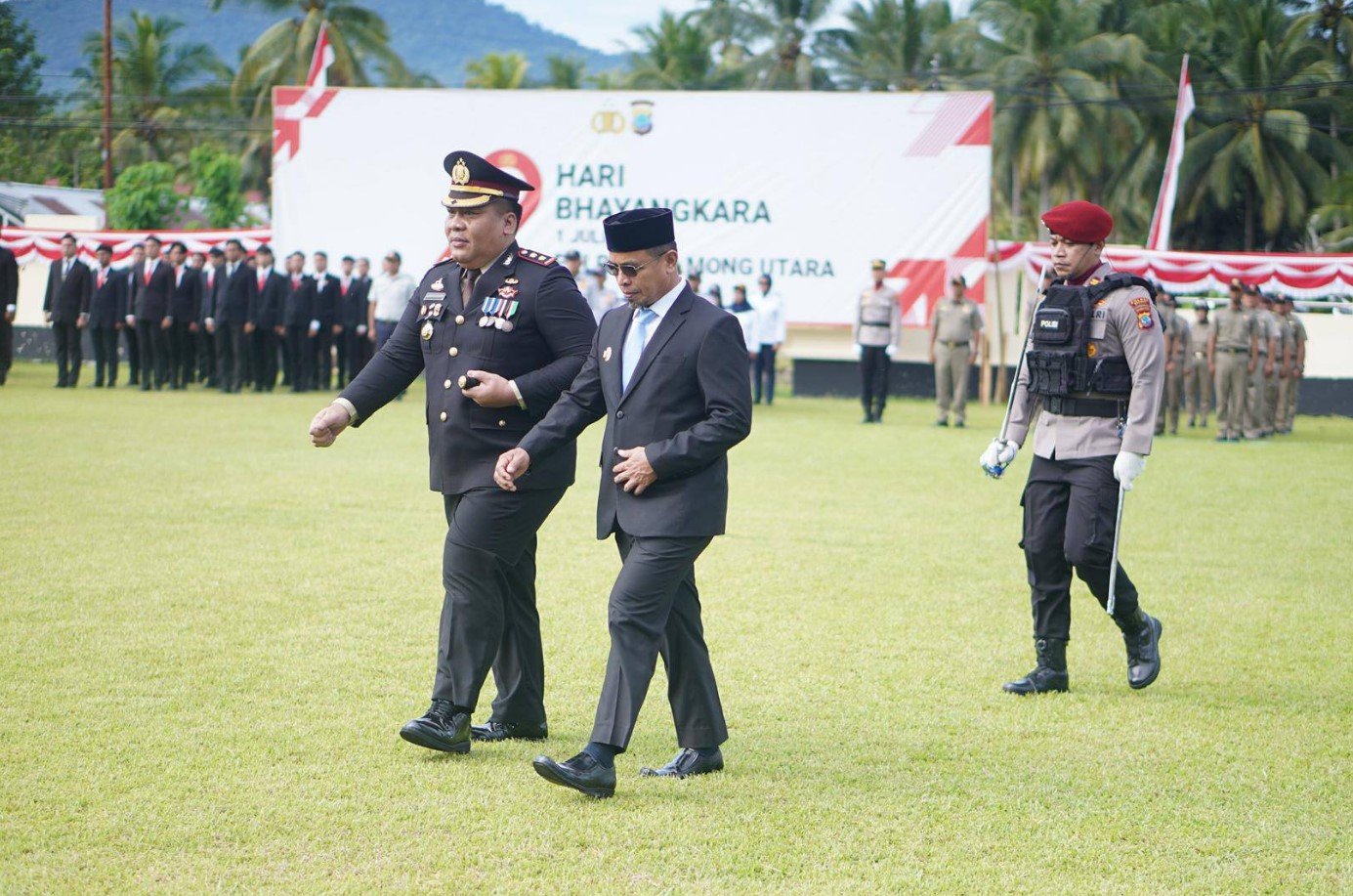 Bupati dan Kapolres Bolmut Di HUT Bhayangkara