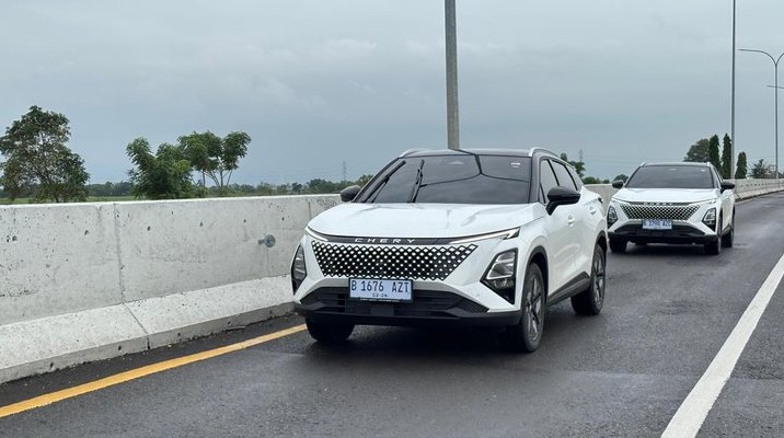 Chery C5 CSH dengan sistem hybrid seri-paralel di Indonesia