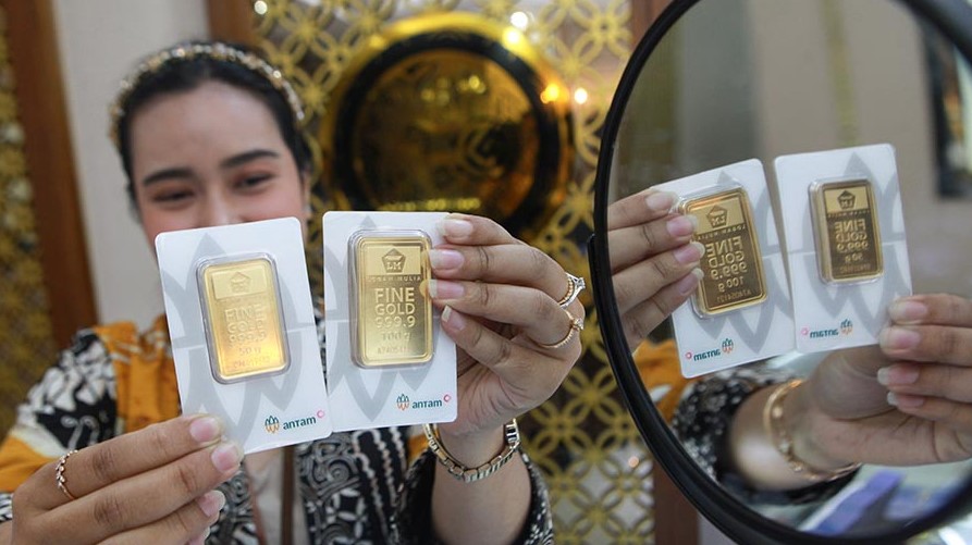 Grafik harga emas dunia turun akibat sepinya perdagangan global