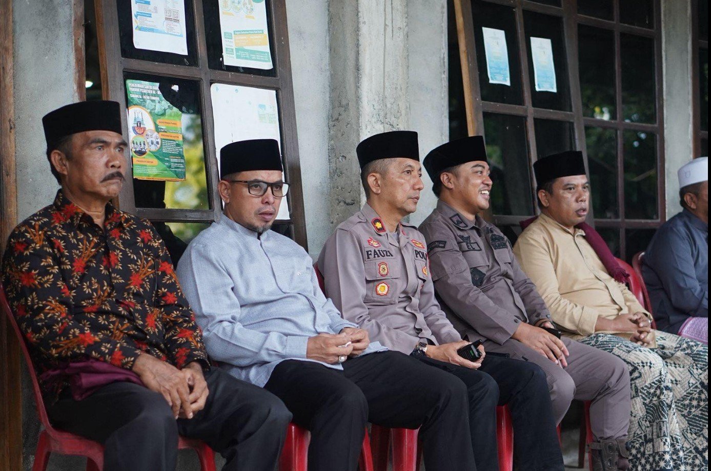Bupati Bolmut Sirajudin Lasena Bersama Wakapolres Bolmut, Kajari Bolmut Kakan Kemenag Bolmut, Camat Sangkub
