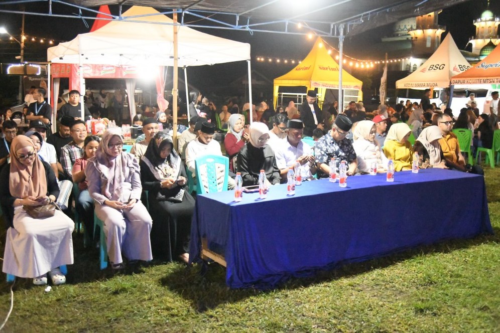 Bupati Boltim Oskar Manoppo membuka Ramadhan Festival Boltim 2026 di Lapangan Pondabo Tutuyan